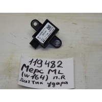 Датчик удара передний правый mercedes W164 M-Klasse A0038212751