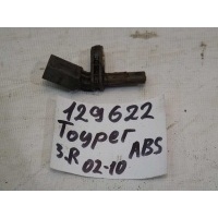 Датчик abs задний правый Volkswagen Touareg 2002-2010  7L0927808