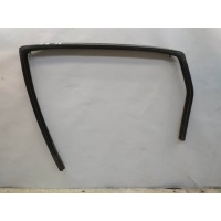 Уплотнитель стекла двери задней левой ford Focus I 1998-2004 1102934