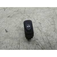 Кнопка стеклоподъемника двери renault Sandero 2009-2014 8200467835