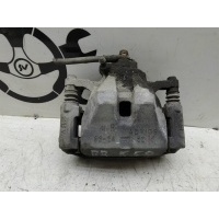 Суппорт передний правый toyota Camry (XV50) 2011- 4773033361