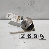 Подушка двигателя volkswagen passat b5 8d0199382m