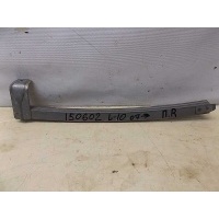 Направляющая стекла двери передней правой mitsubishi Lancer 10 5705A066