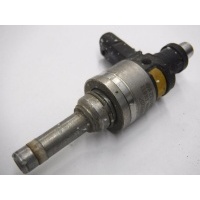 Топливная форсунка Mercedes W204 C 2007-2014 A2710781123