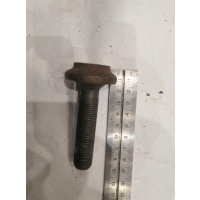 болт Audi 4B0407643A