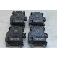 Моторчик заслонки отопителя Lexus IS250 IS350 GSE20 4GRFSE 8710630450