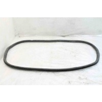 Уплотнитель крышки багажника Audi A6 C6 4F5827705C