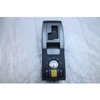 Блок управления подвеской (салон) Land Rover Range Rover Sport 2005-2009 YUD501770