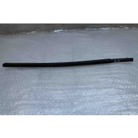 Уплотнитель стекла наружный задний правый Land Rover Range Rover Sport 2005-2009 CGE000880