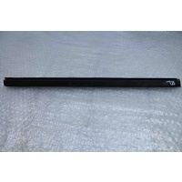 Уплотнитель стекла внутренний задний левый Land Rover Range Rover Sport 2005-2009 CGE000932