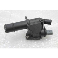 Фланец системы охлаждения Volkswagen Passat CC 2008-2012 VW 03L121132