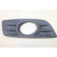 Рамка ПТФ правая Volvo V50 2008-2012 Накладка фары 30779101