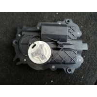 Доводчик двери Audi A8 D3 2007 4E0837059