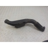 Патрубок воздушного фильтра Toyota Hi-Ace H100 1995-2004 1780854010