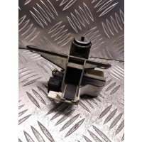Замок багажника Audi A4 B5 рестайлинг 1999-2001 1999 8D9827573A