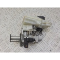 Цилиндр тормозной главный Audi A3 8V 2013- 8V1611021A