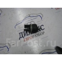 клапан вакуумный VW Passat (B6) 2005-2010 2006 06d133517b