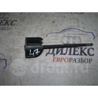 болт крепления запасного колеса VW Touareg 2002-2010 2006 7L0601233A