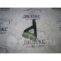 кронштейн крепления крыла VW Tiguan 2007-2011 2009 5N0821136