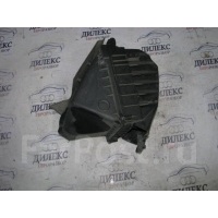 корпус воздушного фильтра Audi A4 (B7) 2004-2009 2005 06B133837AE