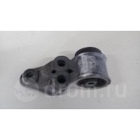 кронштейн балки VW Passat (B5+) 2000-2005 2003 4B0501521E