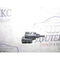 датчик включения стопсигнала VW Touareg 2002-2010 2003 1j0945511d