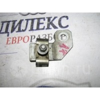 кронштейн Audi A4 (B7) 2004-2009 2006 8E0317827AM