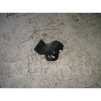 кронштейн переднего бампера Audi A6 (C6 4F) 2004-2011 2006 4f0807255