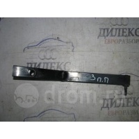 кронштейн радиатора Audi A4 (B8) 2007-2015 2008 8K0805528A