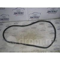 уплотнитель багажника Audi A3 (8PA) 2004-2013 2005 8P4827705E