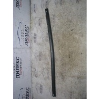 уплотнитель капота Audi A4 (B8) 2007-2015 2013 8T0823723A