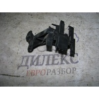 кронштейн (сопут. товар) VW Tiguan 2007-2011 2010 06J971845
