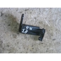 кронштейн Audi Q5 2010 8R0807334
