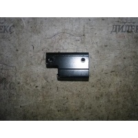 кронштейн Audi Q5 2010 8R0813384G