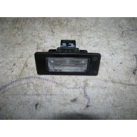 фонарь подсветки номера Audi Q5 2010 8T0943021