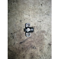 отбойник крышки багажника Audi Q5 2010 8P4827239B