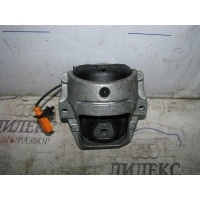 опора двигателя Audi Q5 2011 8r0199381C