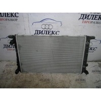 радиатор основной Audi Q5 2011 8K0121251T