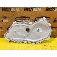 Заглушка двери Задн. Toyota Camry 70 2017-2020 6784233140