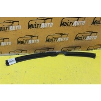 Уплотнитель капота Toyota Rav4 CA30 2010-2012 5303942010