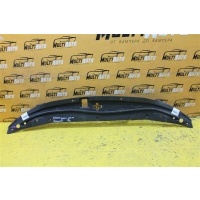 Накладка замковой панели Перед. Toyota Land Cruiser 200 2012-2015 5329260030