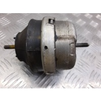 Подушка крепления двигателя Audi A4(B5) 1998 8D0199379G