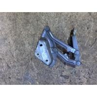 Петля капота левая Volkswagen Touareg 2002-2007 2004 7L6823301B