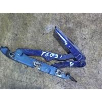 Петля крышки багажника правая Volkswagen Jetta 5 2004-2009 1K5827302A
