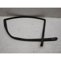 Уплотнитель стекла двери задней правой volvo S80 2006> 31218269