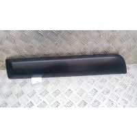 Молдинг задней правой двери Renault Sandero I 2009-2014 8200735135