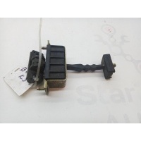 Ограничитель двери задний Mercedes C-class II W203 2000-2008 A2037300116