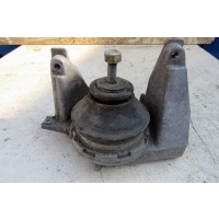 кронштейн двигателя правый Audi A6 A4/C4 1994 4A0199352A