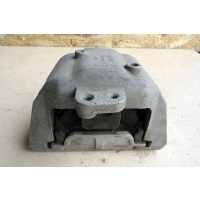 Подушка крепления двигателя правая Volkswagen Golf IV 1999 1J0199262BK