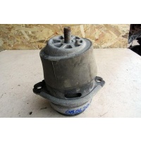 Подушка крепления двигателя левая Volkswagen Touareg 2002 7L8199131B